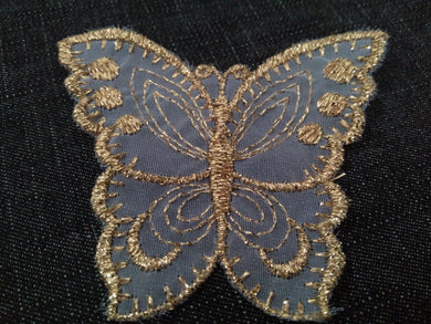 PACK OF 10 BEAUTIFUL BUTTERFLY APPLIQUES - WHITE WITH GOLD LUREX (SPARKLE) EDGING - APPROX 8cm x 9cm