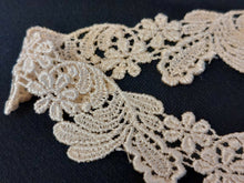 3 METRES OF ECRU VINTAGE GUIPURE LACE - MADE IN AUSTRIA - APPROX 3.5cm WIDE crafts sewing