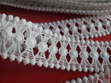 FULL PACK 10 YARDS OF VINTAGE TRIM - MADE IN AUSTRIA -  WHITE GUIPURE LACE - APPROX 3cm WIDE  crafts sewing