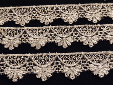 FULL PACK - 27 METRES OF WHITE GUIPURE LACE - APPROX 3cm WIDE crafts sewing